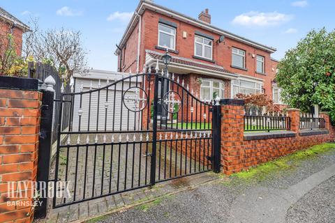 Richard Avenue, Smithies