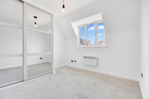 2 bedroom maisonette to rent, Stanley Rise, Chelmer Village, Chelmsford