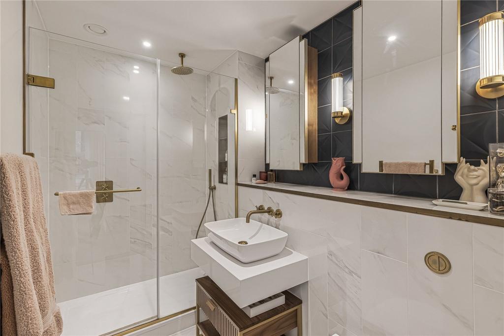 Ensuite Shower