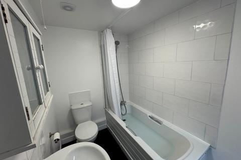 undefined, York Road, Swindon, SN1