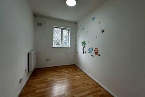1 bedroom flat to rent, Norfolk House Road, London SW16