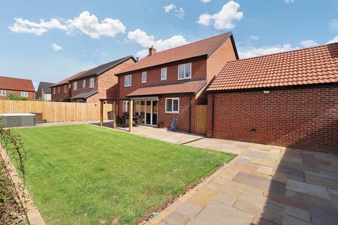 5 bedroom detached house for sale, Hole Beck Drive, Kirklevington, Yarm, TS15 9YF