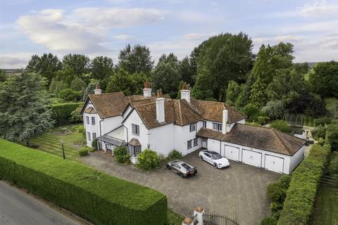 undefined, Puttenham, Tring