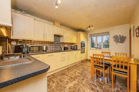 4 bedroom detached house for sale, Manor Court Drive, Handsacre, RUGELEY