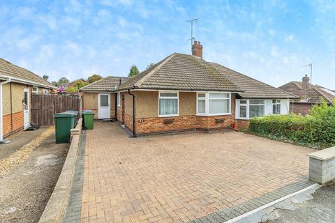 2 bedroom semi-detached bungalow for sale, Wordsworth Drive, Bletchley, Milton Keynes