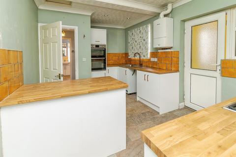 2 bedroom semi-detached bungalow for sale, Wordsworth Drive, Bletchley, Milton Keynes