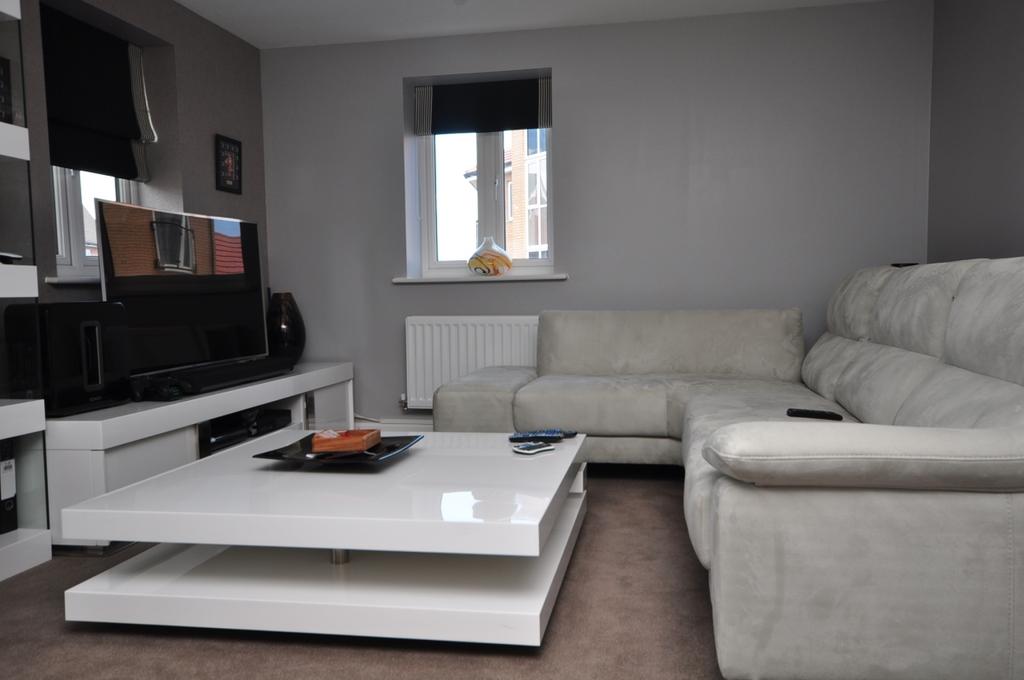 4 SILVERBIRCHES l...