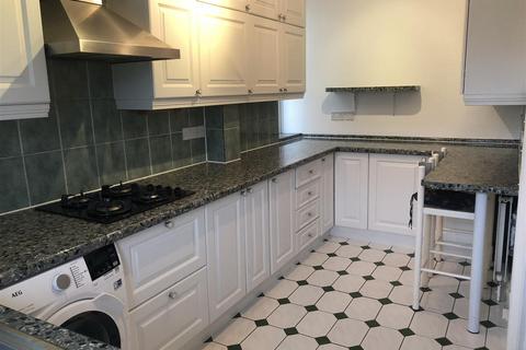 2 bedroom apartment to rent, Pembroke Hall, Mulberry Close, Hendon