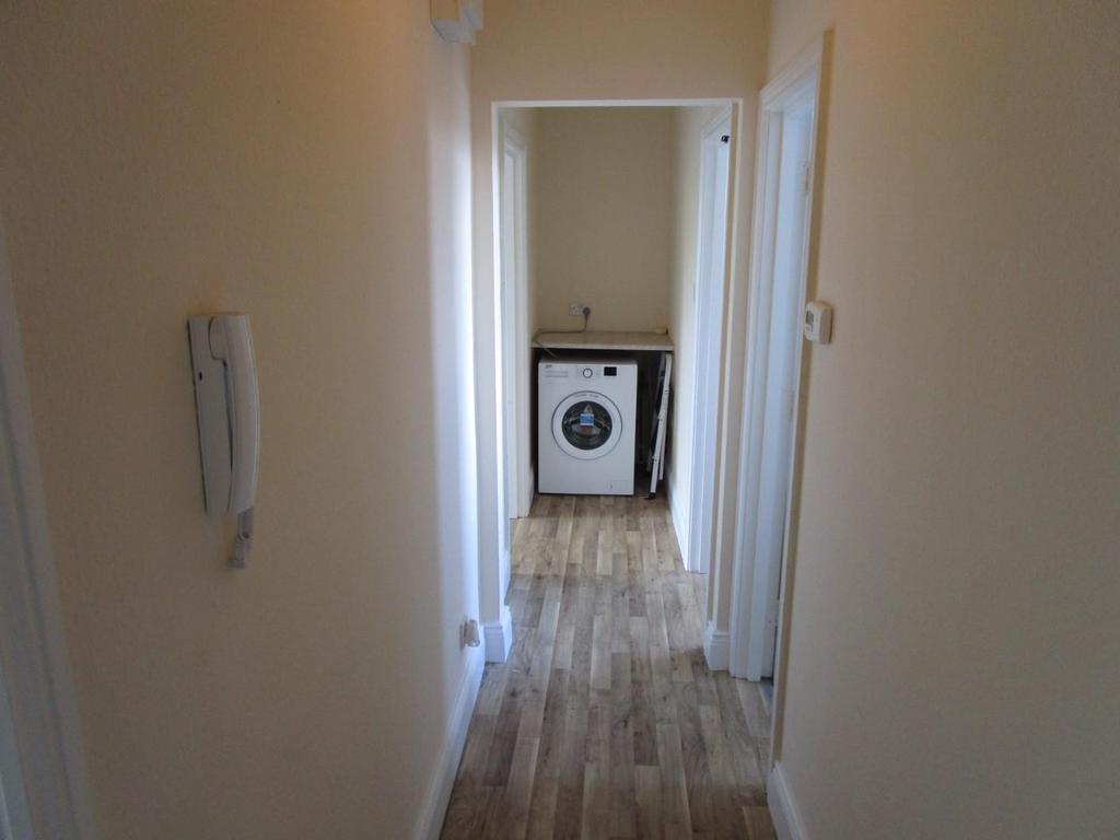 Hallway.JPG