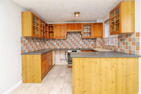 2 bedroom terraced house for sale, Lomond Drive, Leighton Buzzard