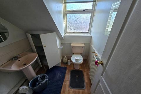 1 bedroom flat for sale, Victoria Street (Southmost Upper Flat, Garden and Coal Cellar), Dyce, Aberdeen AB21