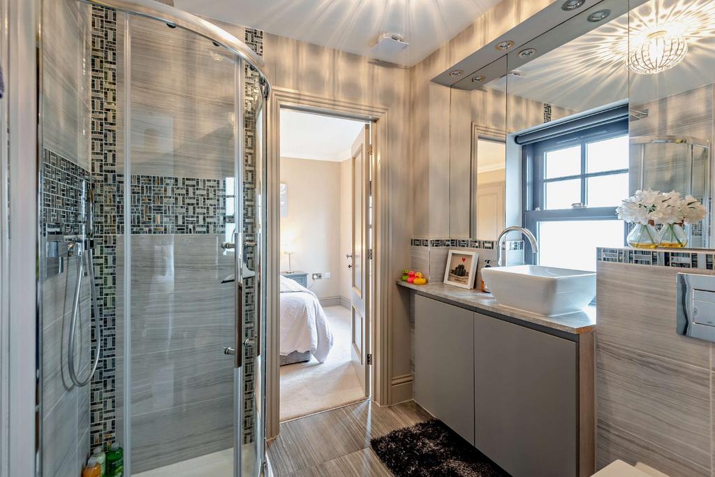 En Suite Shower Room