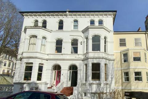 2 bedroom flat for sale, Leopold Road, Brighton