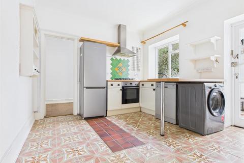 2 bedroom flat for sale, Leopold Road, Brighton