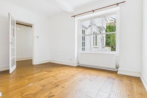 2 bedroom flat for sale, Leopold Road, Brighton