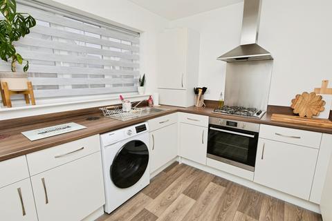 3 bedroom terraced house for sale, Shirland Close, Drakelow, Burton-On-Trent