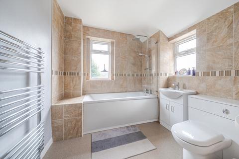 undefined, Waterlow Road, Bedfordshire LU6