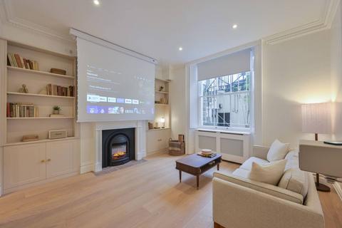 Studio to rent, Rutland Gate, Knightsbridge, London, SW7