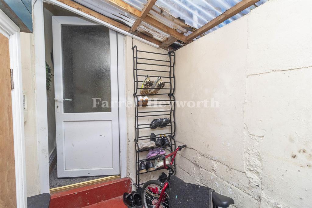 139 Rear Porch