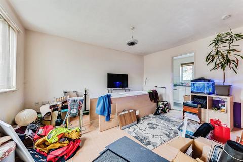 undefined, Windflower Road, Swindon
