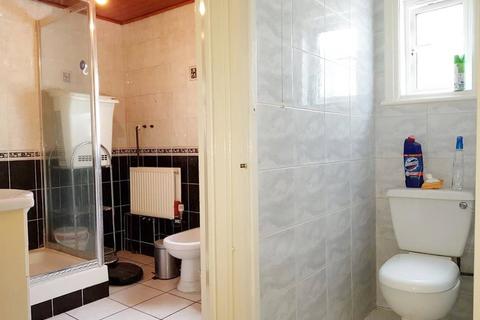 1 bedroom property to rent, Huddlestone Road, Willesden, London, NW2