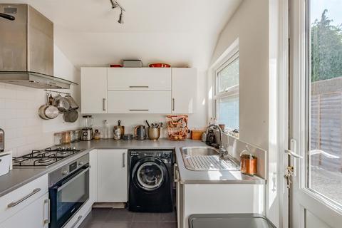 undefined, North End, East Grinstead