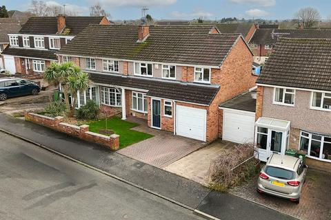 4 bedroom semi-detached house for sale, Pope Crescent, Leicester LE19