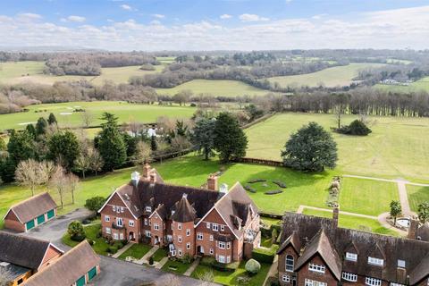 undefined, Eyhurst Park, Kingswood
