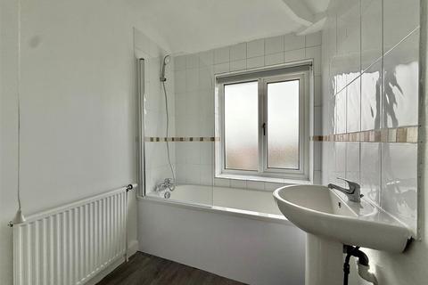 2 bedroom end of terrace house for sale, Newhall Road, Rowley Regis