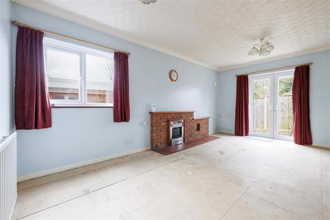2 bedroom detached bungalow for sale, Caxton Mews, Beccles NR34