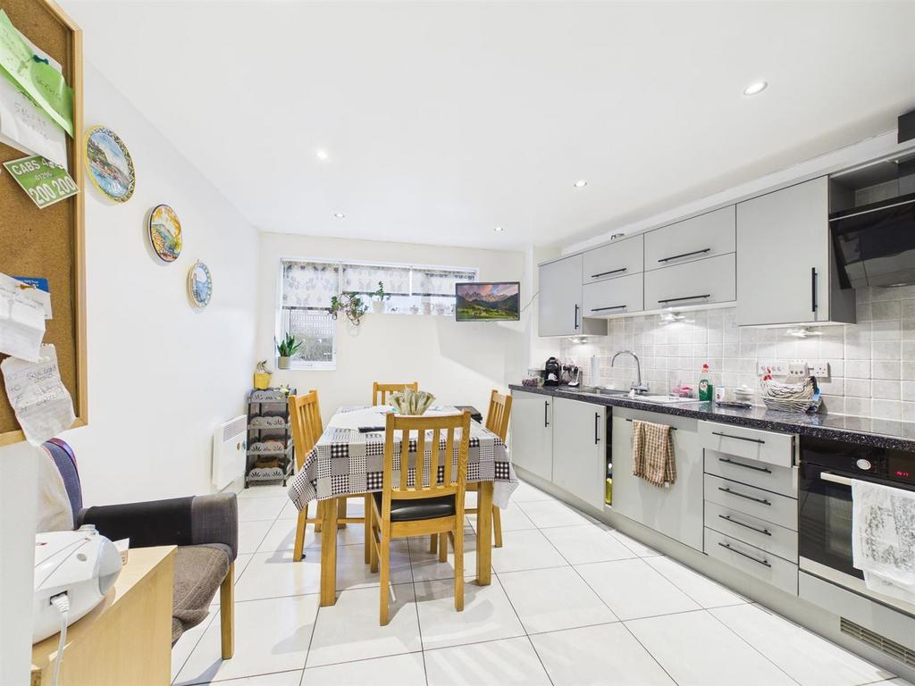 CAM02435 G0-PR0149-STILL004.jpg