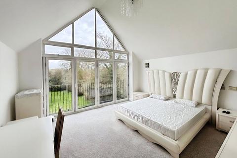 undefined, Fairfield Approach, Staines-upon-Thames TW19