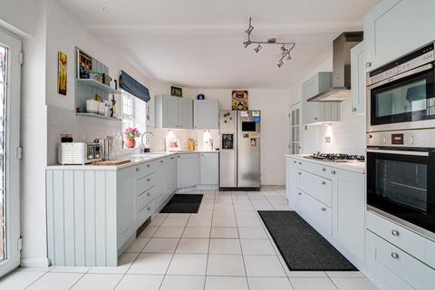 5 bedroom detached house for sale, Castle Rise, Wheathampstead, Hertfordshire, AL4