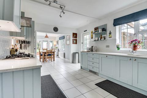 5 bedroom detached house for sale, Castle Rise, Wheathampstead, Hertfordshire, AL4