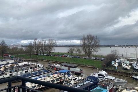 1 bedroom apartment to rent, Venture Court, Canal Road, Gravesend