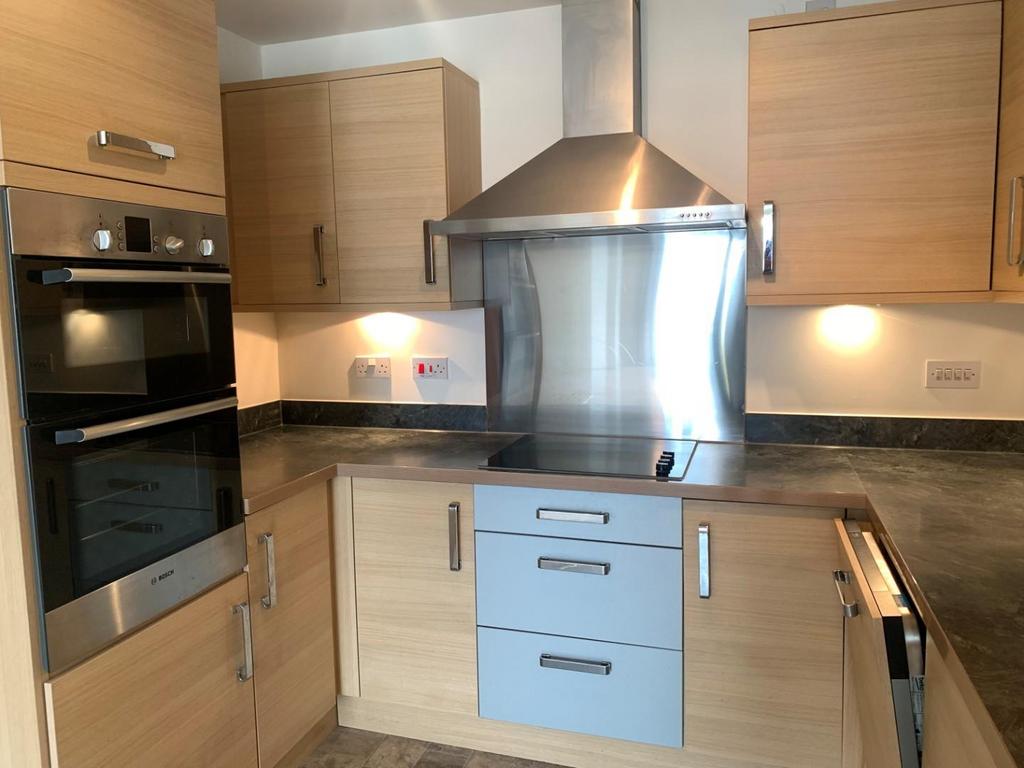 KITCHEN 2.jpg