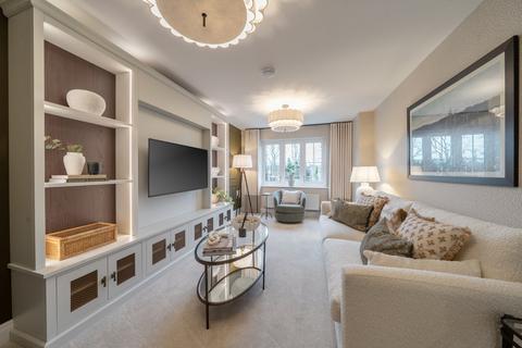 3 bedroom semi-detached house for sale, Chaffinch Place, Farnham, Surrey, GU9