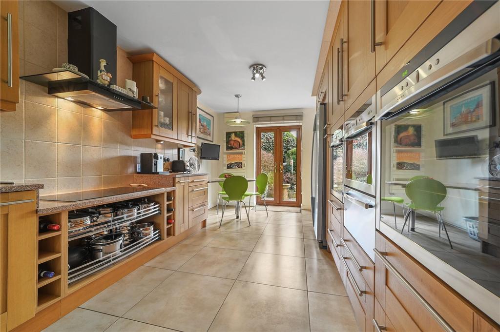 Kitchen/Breakfast Rm