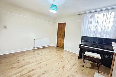 2 bedroom terraced house to rent, Ferndale Road, Luton, Bedfordshire, LU1