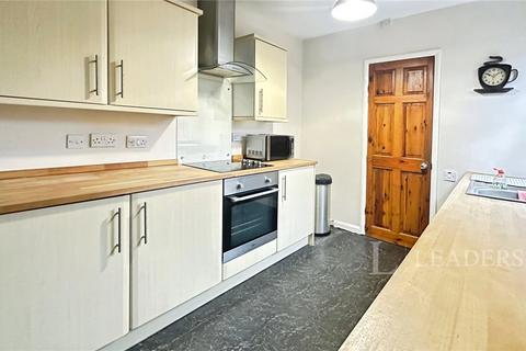 2 bedroom terraced house to rent, Ferndale Road, Luton, Bedfordshire, LU1