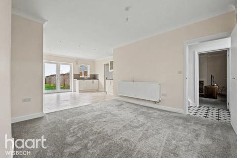 4 bedroom detached house for sale, St Pauls Road North, Walton Highway