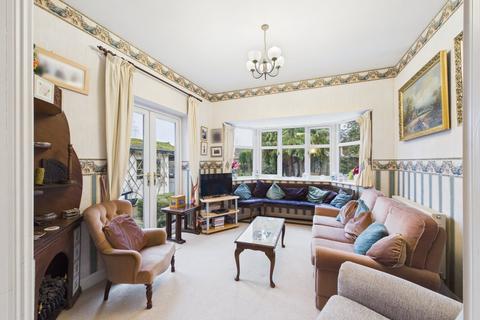 3 bedroom bungalow for sale, The Avenue, Bromwich Road, Worcester, Worcestershire, WR2
