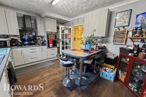 3 bedroom terraced house for sale, Suffolk Road, Gorleston
