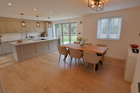 3 bedroom house for sale, The Birches, Tamworth Road, Coventry CV7