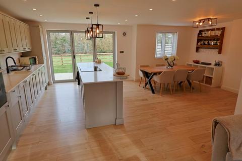 3 bedroom house for sale, The Birches, Tamworth Road, Coventry CV7