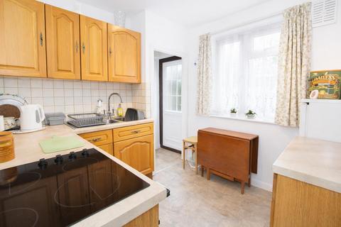 undefined, Culvers Avenue, Carshalton SM5