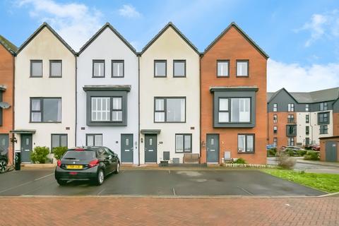 3 bedroom terraced house for sale, Y Rhodfa, Barry