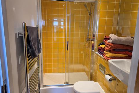 2 bedroom flat for sale, Upper Dock Street, Newport