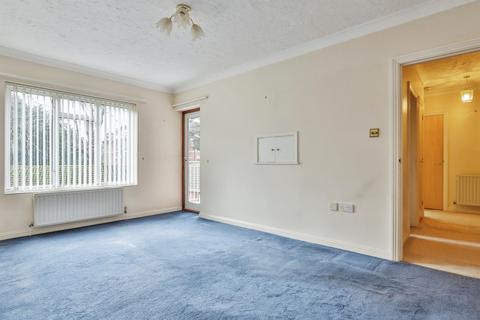 1 bedroom flat for sale, Lansdowne Road, Bournemouth