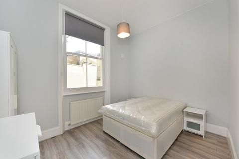 1 bedroom flat to rent, Hurlingham Mansions, New Kings Road, London, SW6
